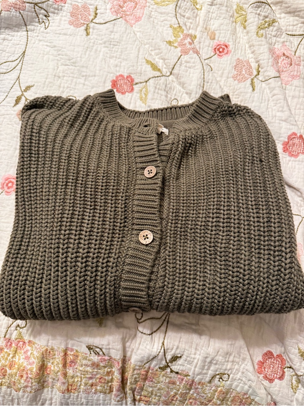 Simple Folk Cardigan - Picture 2 of 6